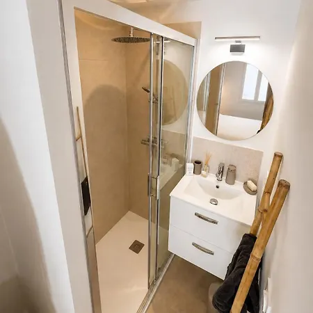 Apartament Maison Le Clemenceau - 3 Chambres, Terrasse & Clim Dax